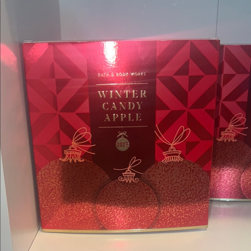 Bath & Body Works Red Winter Candy Apple 3 piece Travel set